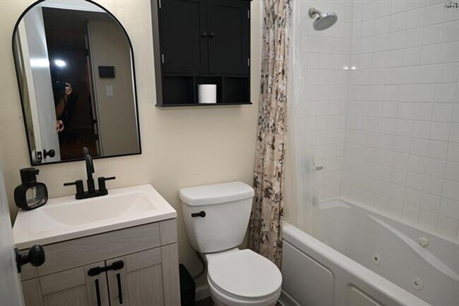 Building Photo - Spacious 4 Bedroom Brick Home Near Sheppard AFB with Fenced Backyard