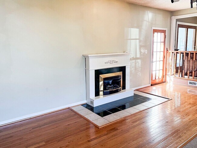 Building Photo - 3502 Old Jones Rd