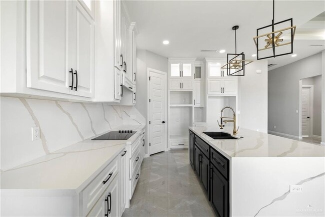 Building Photo - 26 N 49th Ln