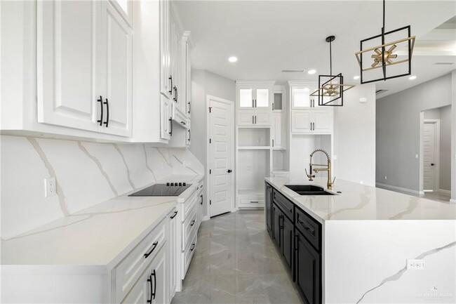 Building Photo - 8018 N 49th Ln