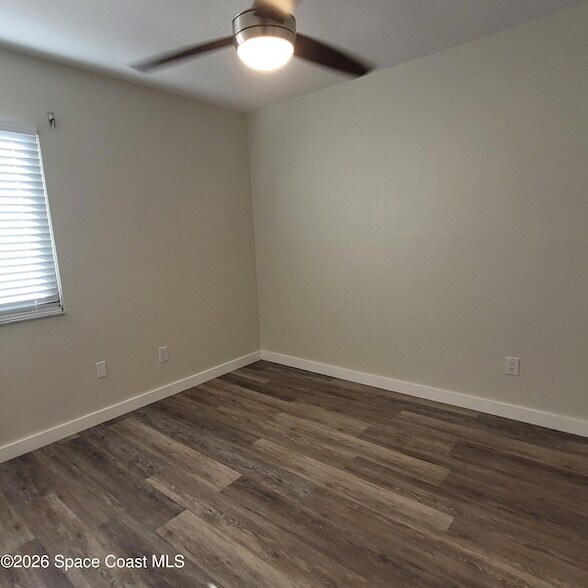 Building Photo - 1460 Sheafe Ave NE