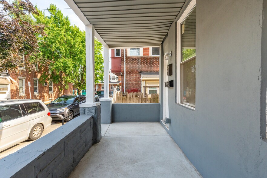 Building Photo - 3400 Reach St