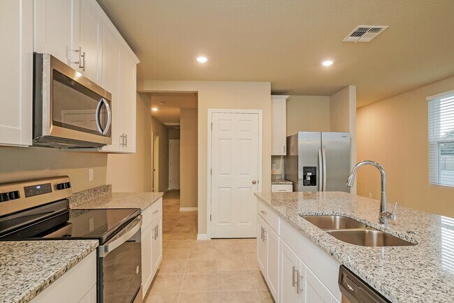 Building Photo - 5209 Stephs Field St