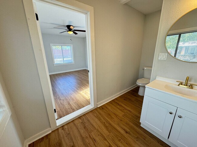 Building Photo - 5-Bedroom Home for Rent in Temple - *Save $255/Month!*