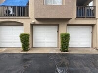 Building Photo - 2 Baya