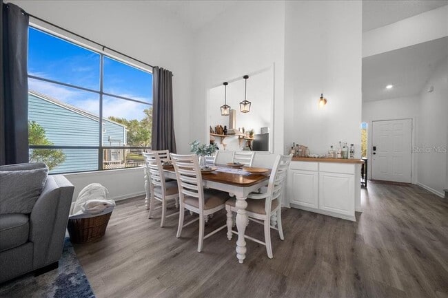 Building Photo - 2925 N Rivers Edge Blvd