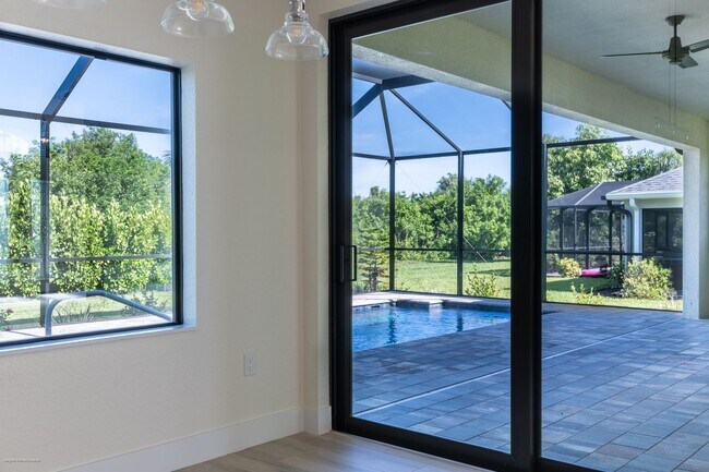 Building Photo - PET FRIENDLY BRAND-NEW LUXURY EXECUTIVE HOME