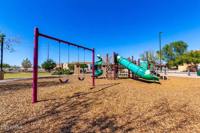 Building Photo - 1692 S Parkcrest Ct