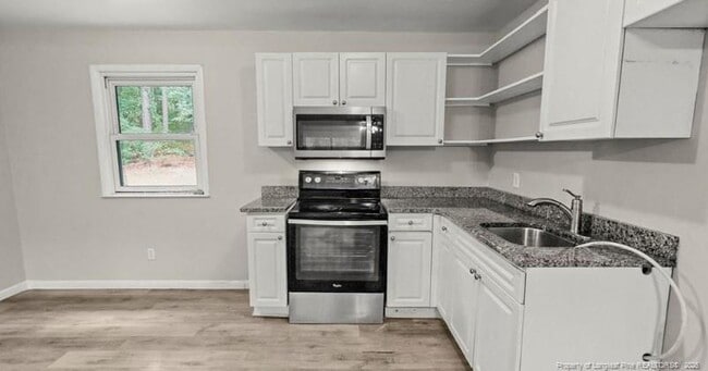 Building Photo - 164 Happy Valley Rd