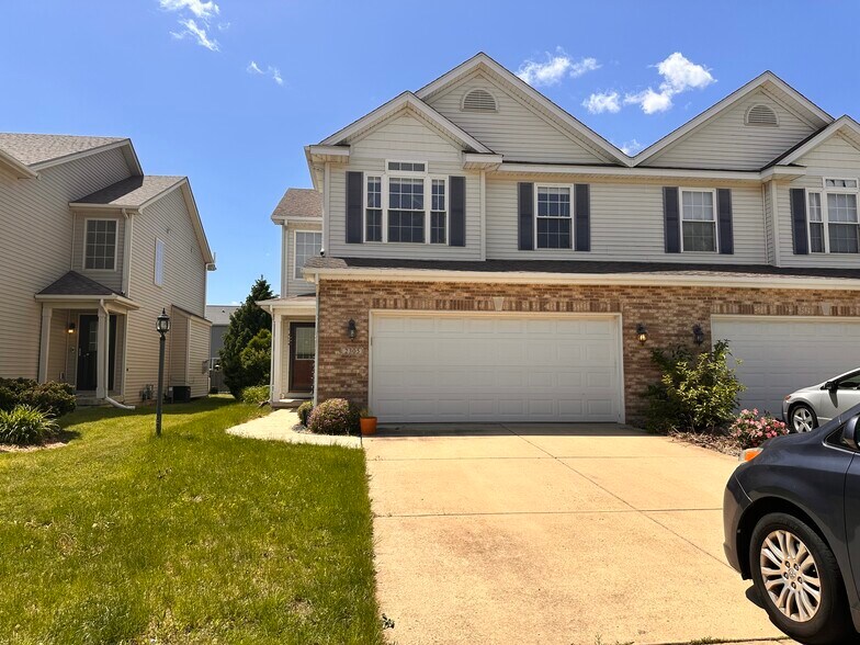 Primary Photo - 2305 Blanche Ln