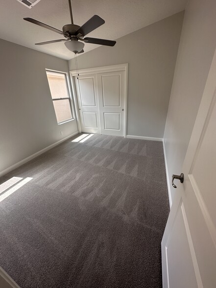 Building Photo - 2677 E Palm Cove Ave
