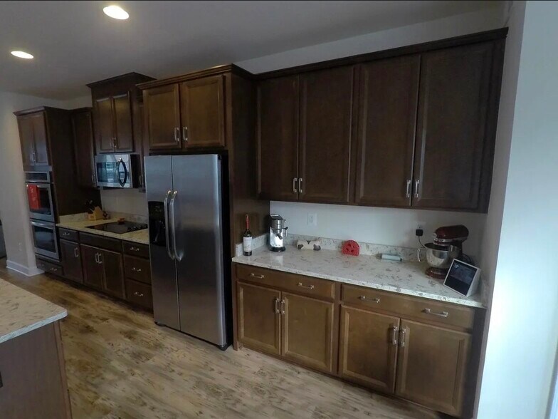Kitchen, coffee and baking nook - 8828 Englewood Farms Dr