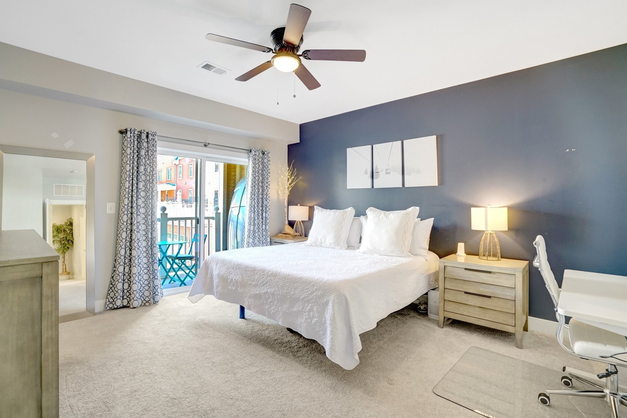 Master Bedroom - 2209 Richmond Hwy