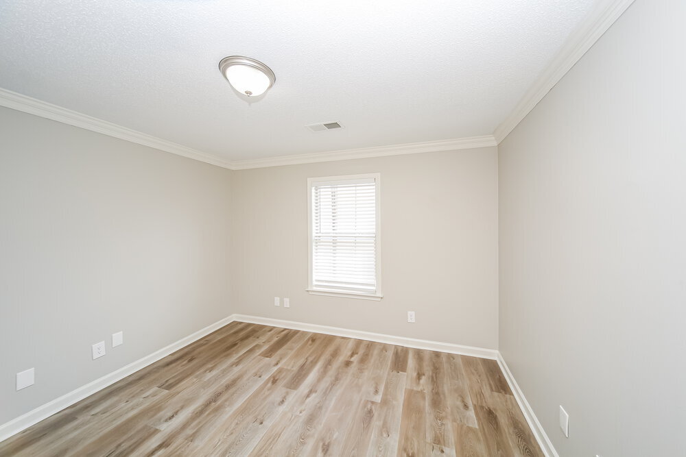 Building Photo - 6423 Cheyenne Dr