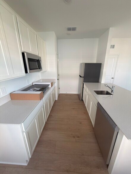Building Photo - 5549 Morant Bay Path