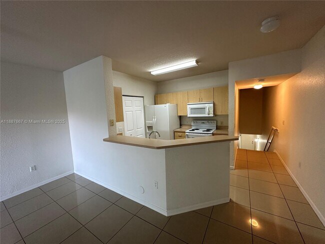 Primary Photo - 2303 Belmont Ln