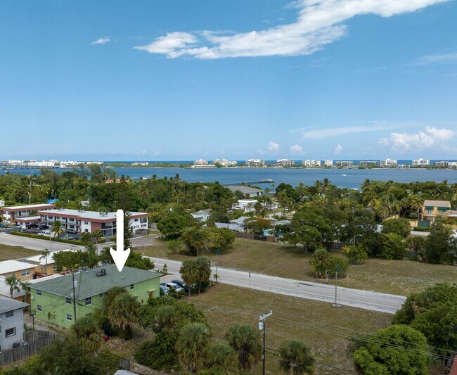 Building Photo - 1009 S Federal Hwy