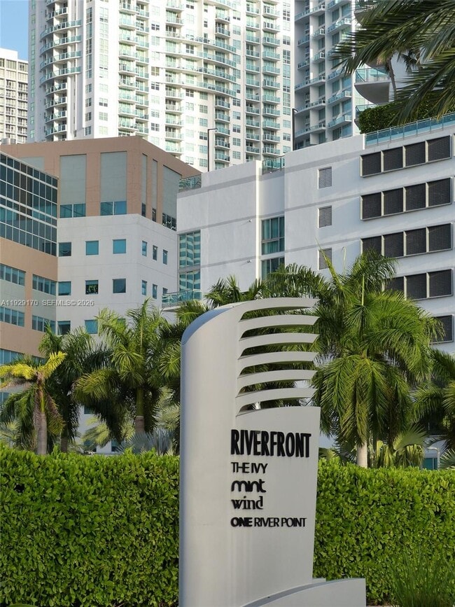 Building Photo - 90 SW 3rd St