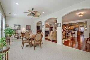 Building Photo - 232 Begonia Ct