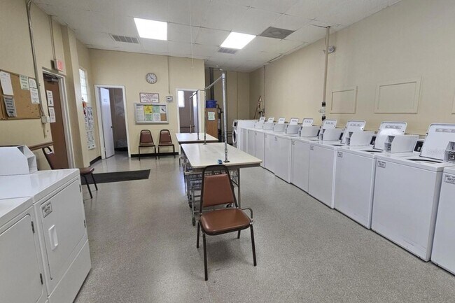 Building Photo - 4358 Tahitian Gardens Cir