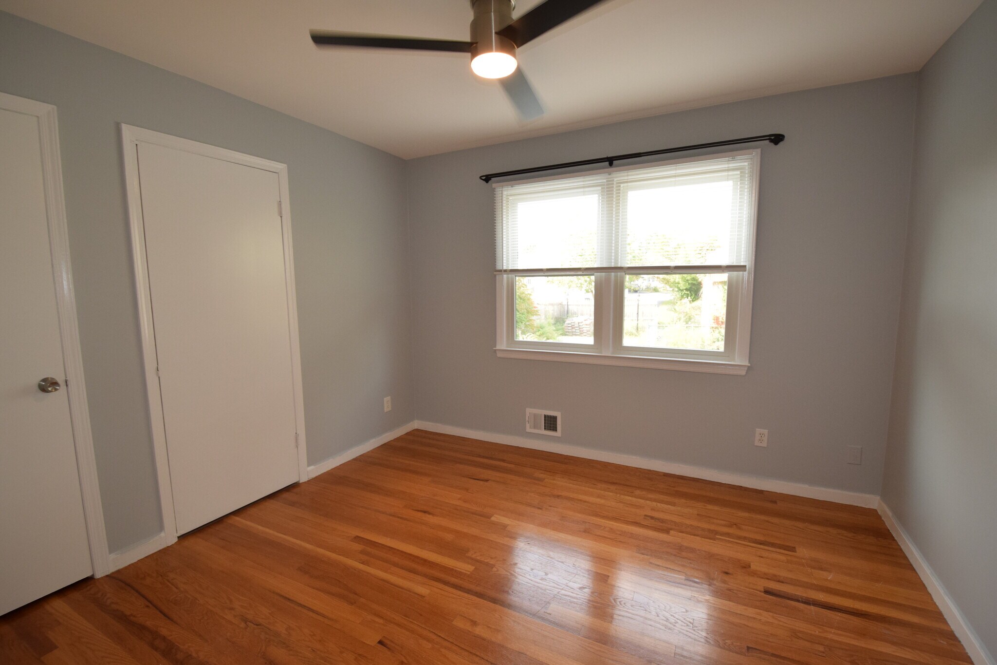 Building Photo - 40 Glaser Ave