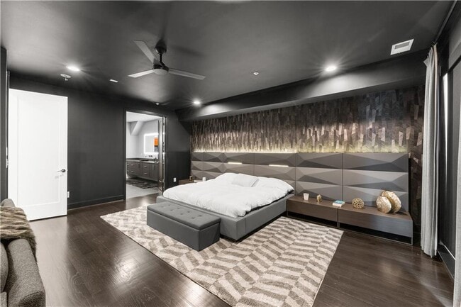 Building Photo - 906 Lenox Blvd