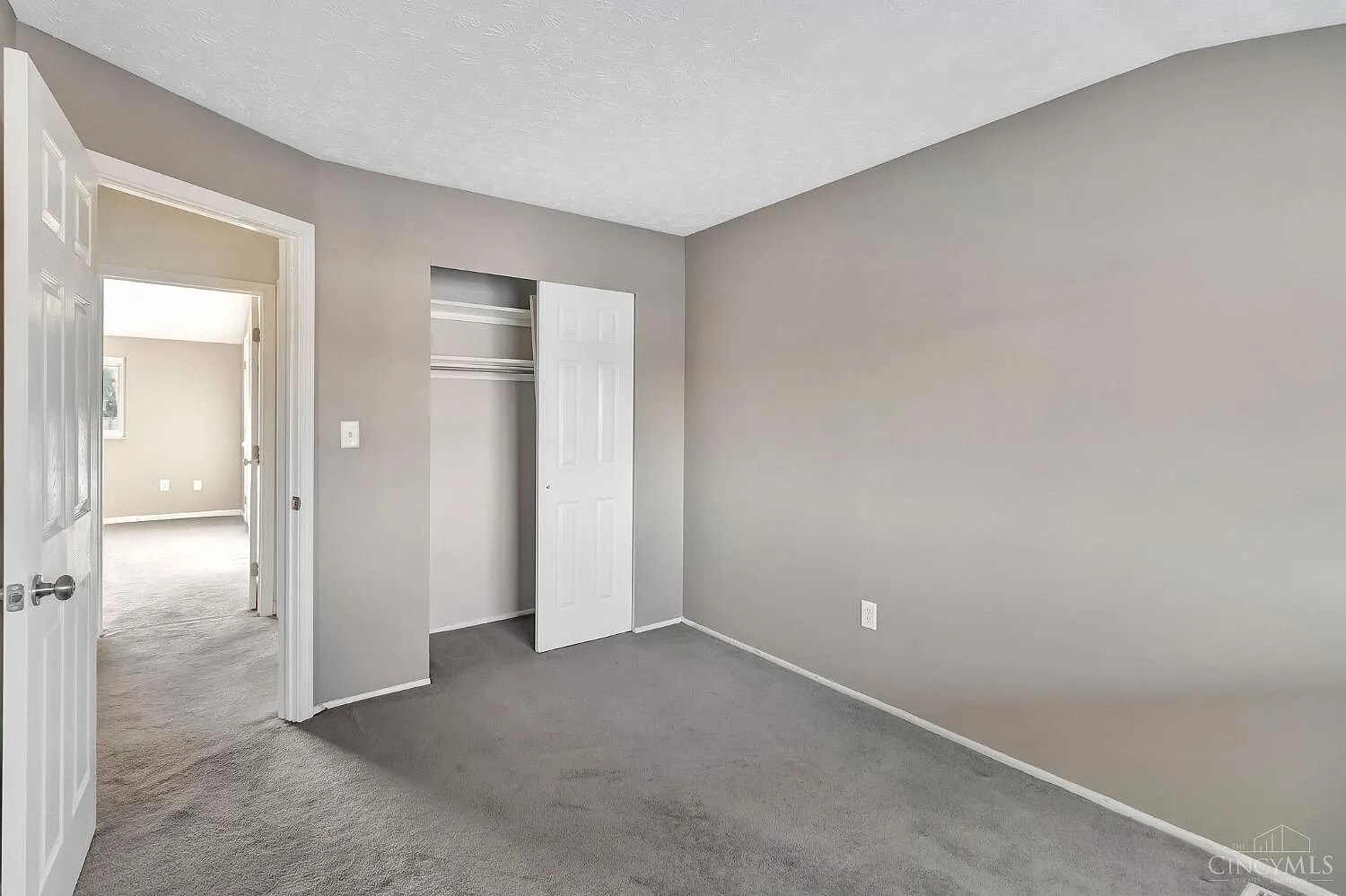 Building Photo - 7752 Montgomery Rd