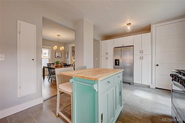 Building Photo - 4563 Winona Ct