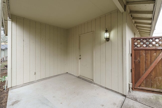 Building Photo - Krug 1201-1203