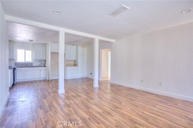 Building Photo - 13011 Pinon St