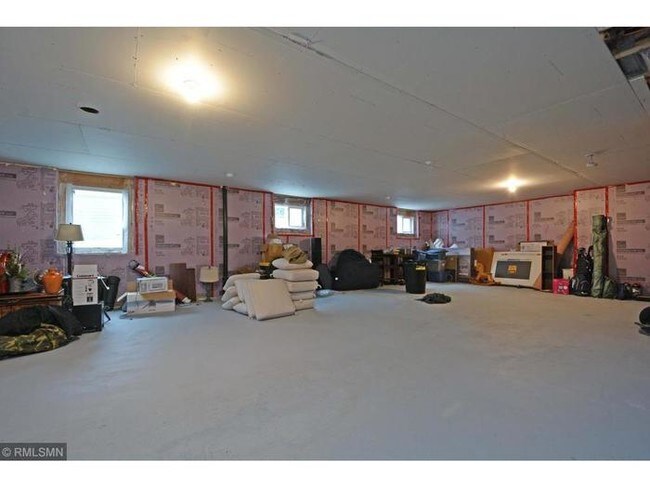 Building Photo - 3221 42nd Ave S