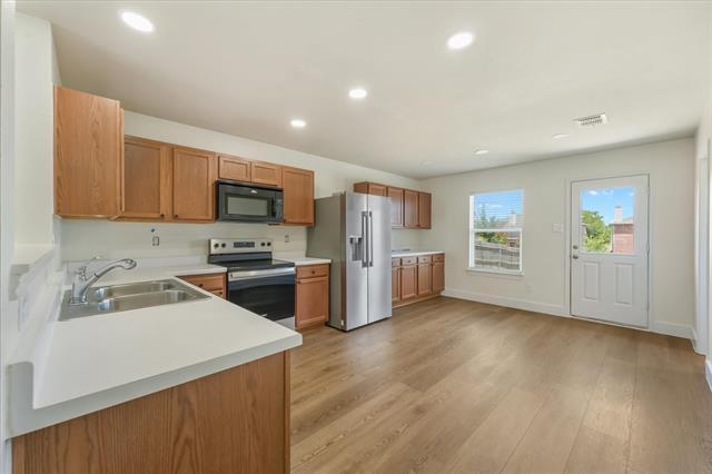Building Photo - 6409 Saddleback Dr