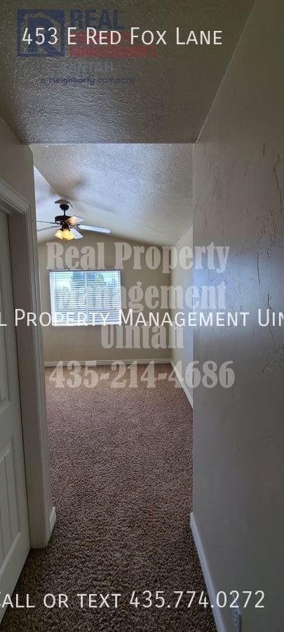 Building Photo - 453 E Red Fox Ln