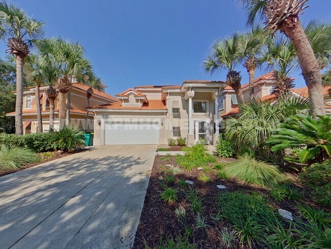 Building Photo - Elegant 2-Bedroom Home with Bonus Flexible...