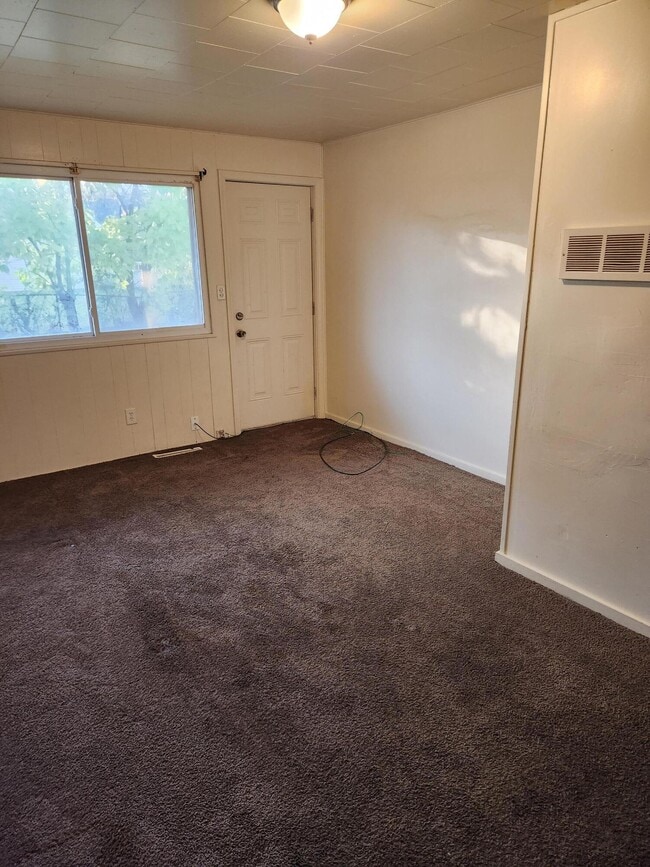 Primary Photo - 33114 Alaska Ct