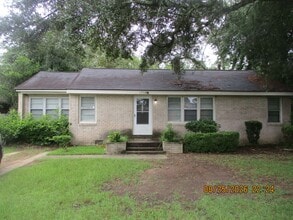 Building Photo - 1704 W Whitney Ave