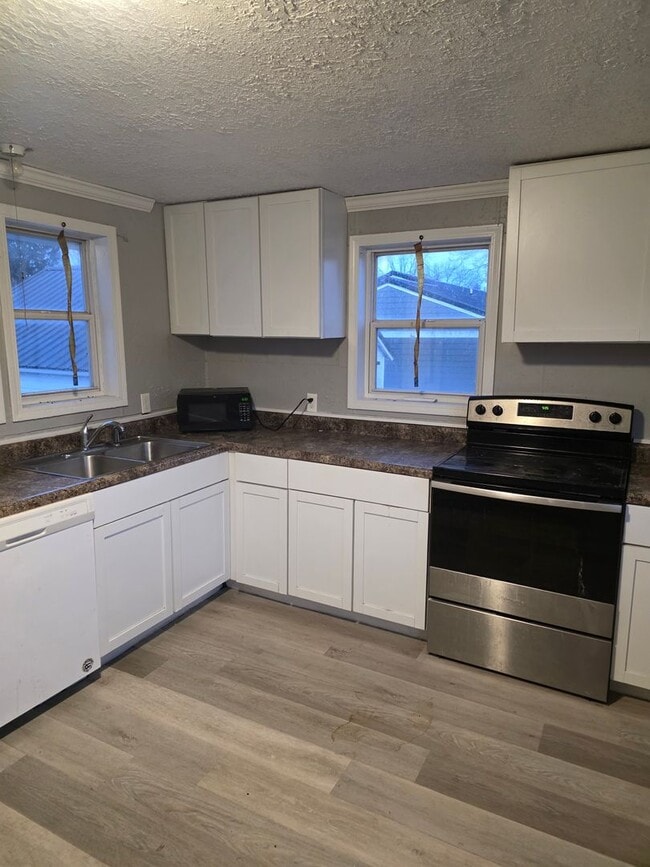 Building Photo - 2 bedroom house in Ackley