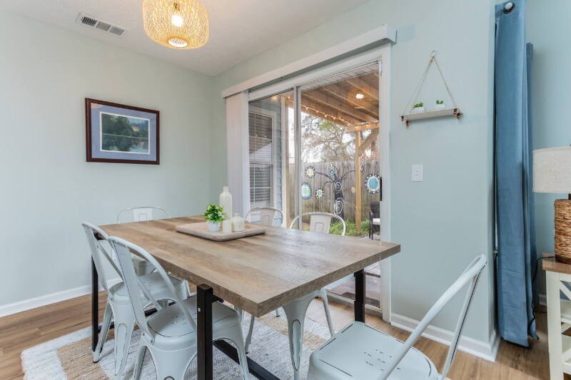 Building Photo - 309 Redan Dr