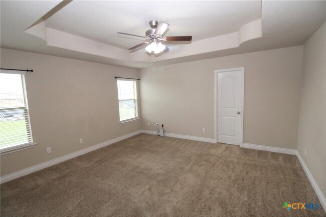 Building Photo - 1128 Pheasant Cir