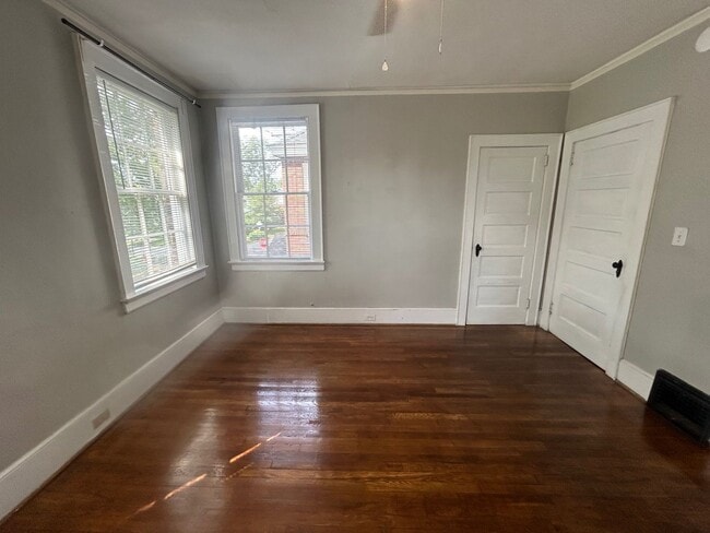 Building Photo - 128 S Edisto Ave