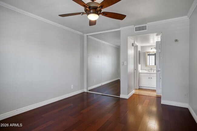 Building Photo - 10444 N 69th St