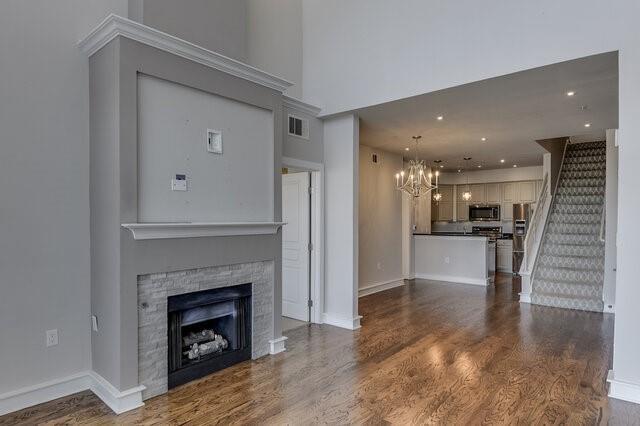 Building Photo - 3333 Darcy St