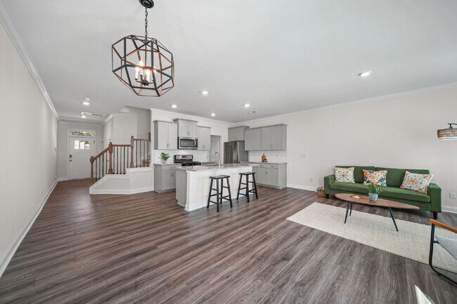 Building Photo - Modern Comfort, Flexible Living, Tailored ...