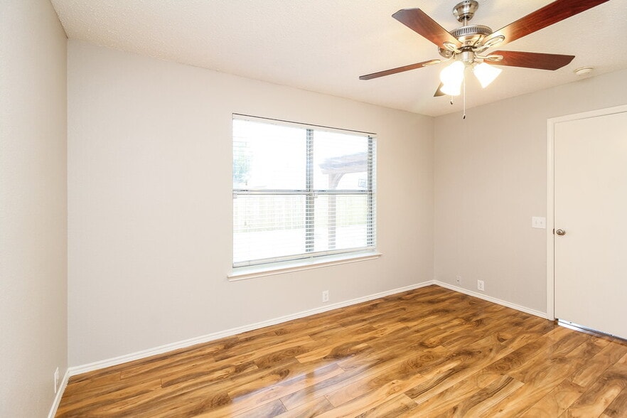 Building Photo - 7005 Edmundson Dr