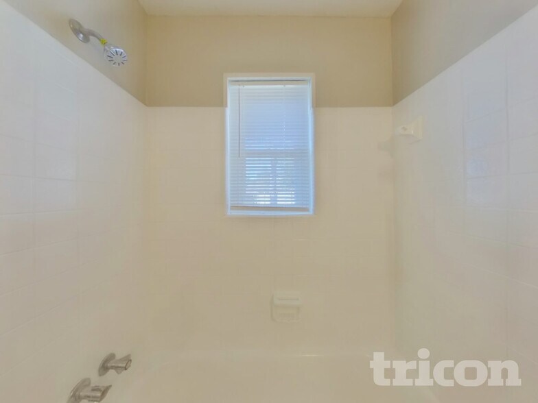 Building Photo - 101 Netherland Dr