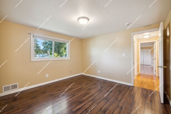 Building Photo - Rare Rental Opportunity: 4-Bedroom, 2.5-Ba...