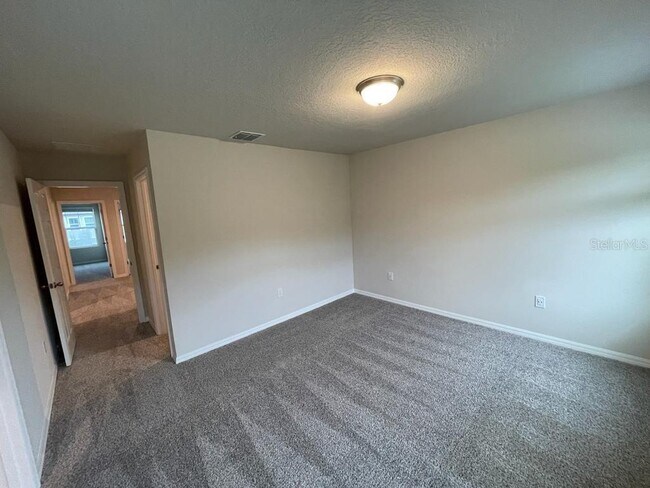 Building Photo - 418 Legacy Lp