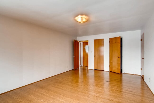 Building Photo - Laurelhurst View Home