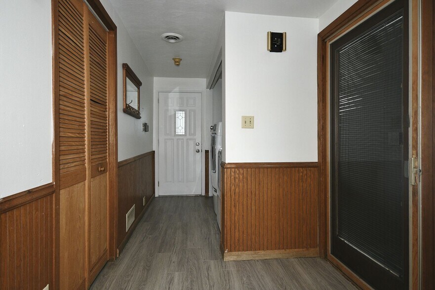 Building Photo - 2102 West St