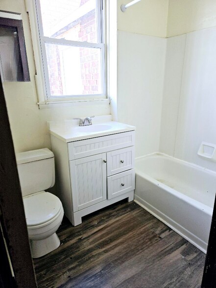 Primary Photo - 309 W Beaver Ave
